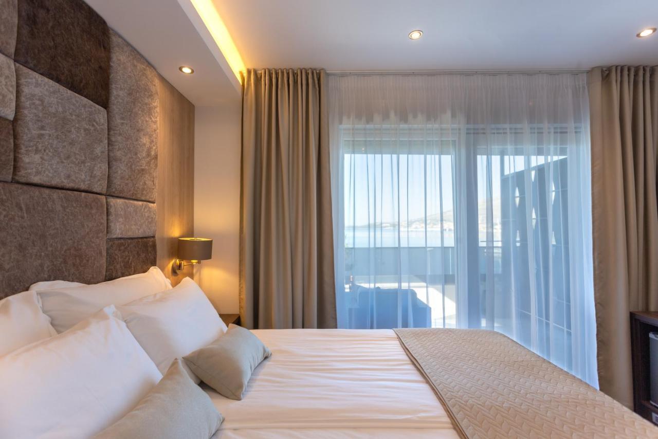 Villa Fortis B&B トロギール エクステリア 写真