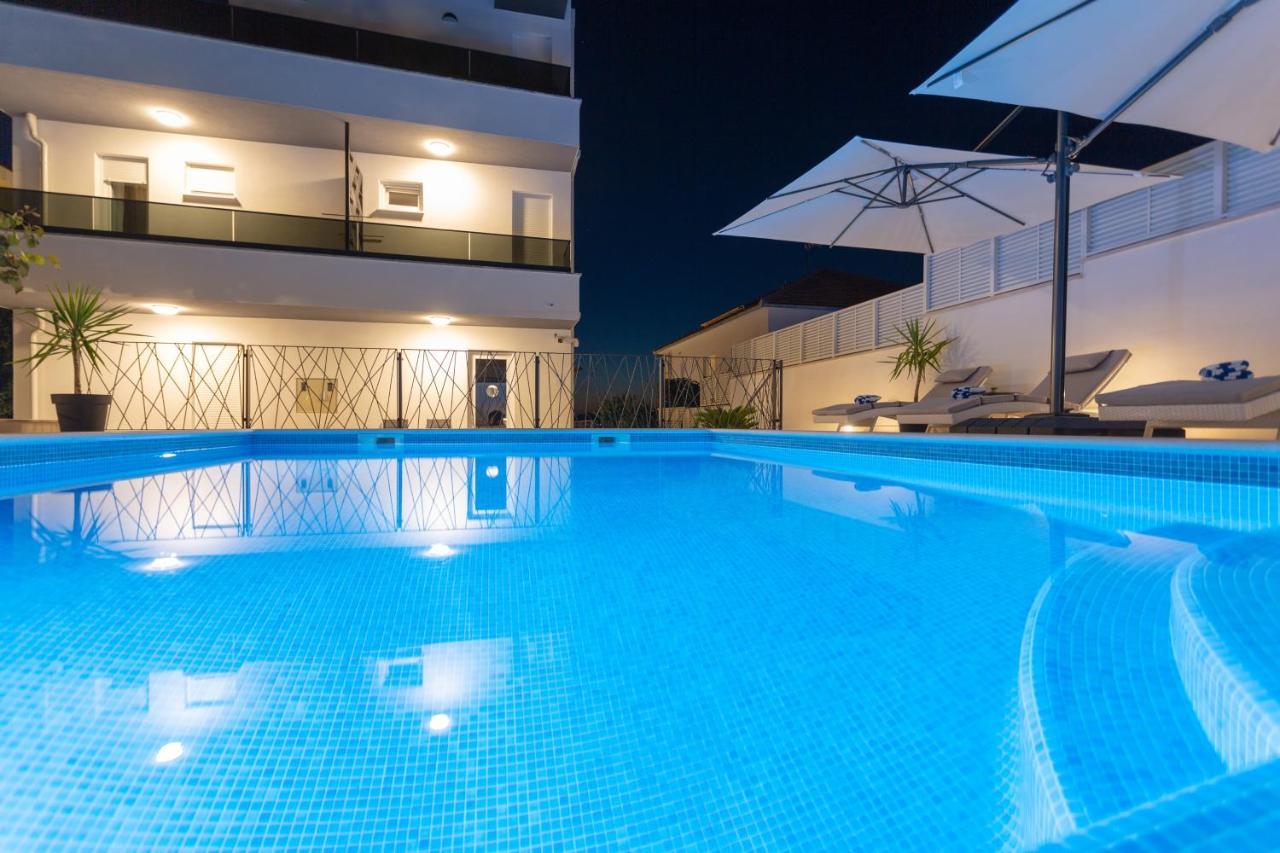 Villa Fortis B&B トロギール エクステリア 写真