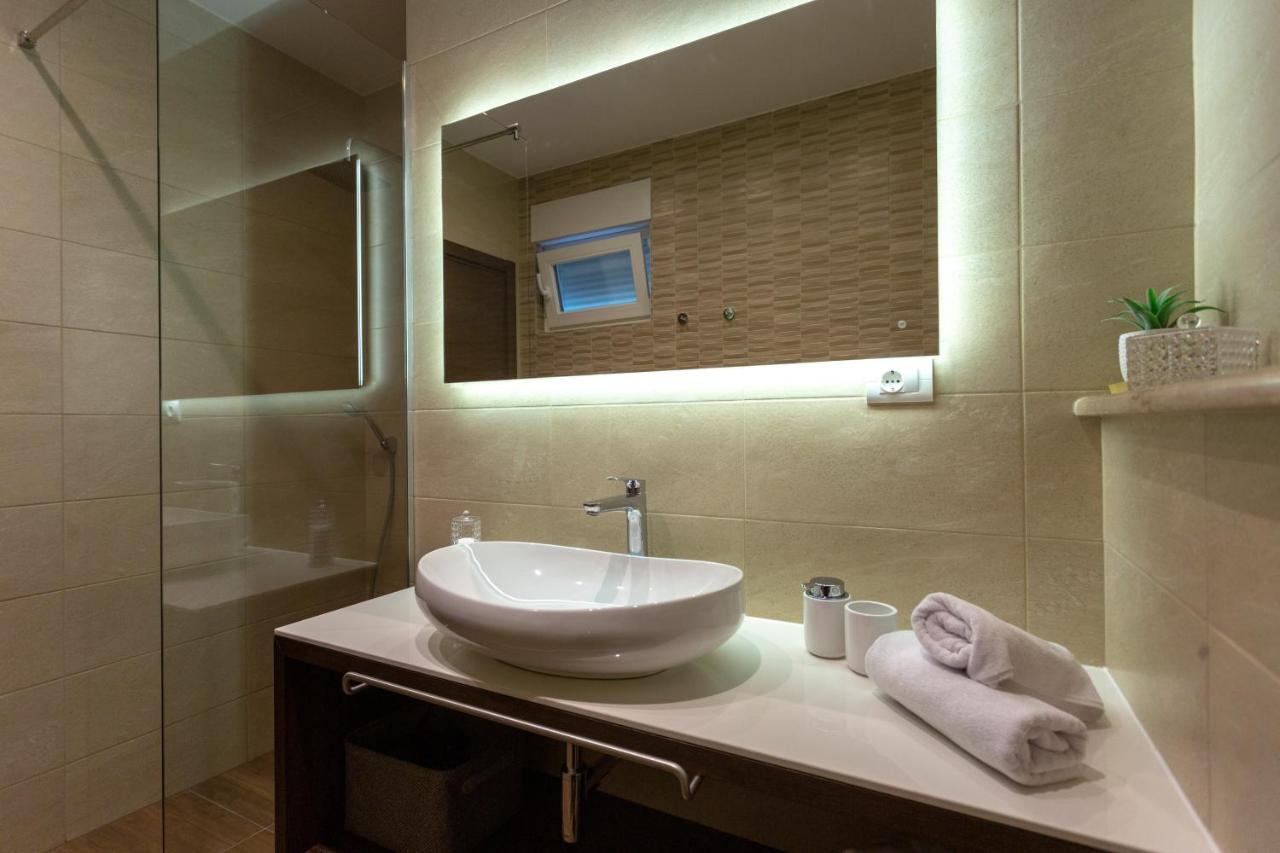 Villa Fortis B&B トロギール エクステリア 写真