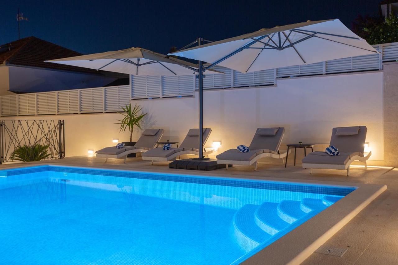 Villa Fortis B&B トロギール エクステリア 写真